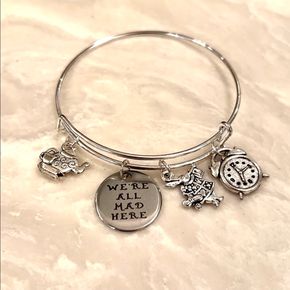 Mad Hatter Bracelet 🫖🎩